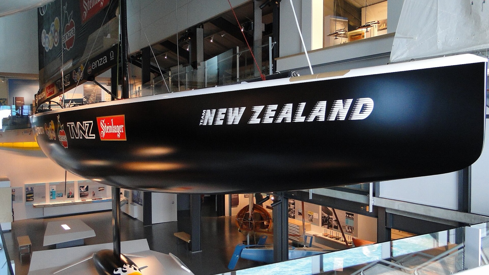 NZL 32